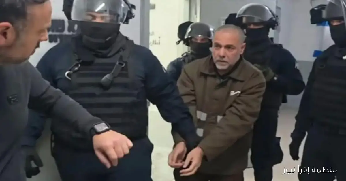 إعلام عبري: ضغوط متزايدة على إسرائيل للإفراج عن مدير مستشفى “كمال عدوان”