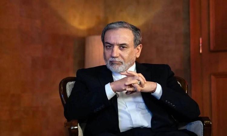 عراقجي يؤكد عدم اتصاله بويتكوف لاستئناف المفاوضات النووية