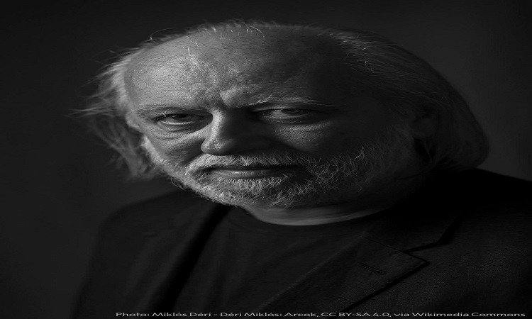 لاسلو كراسناهوركاي بجائزة نوبل في الأدب لعام 2025