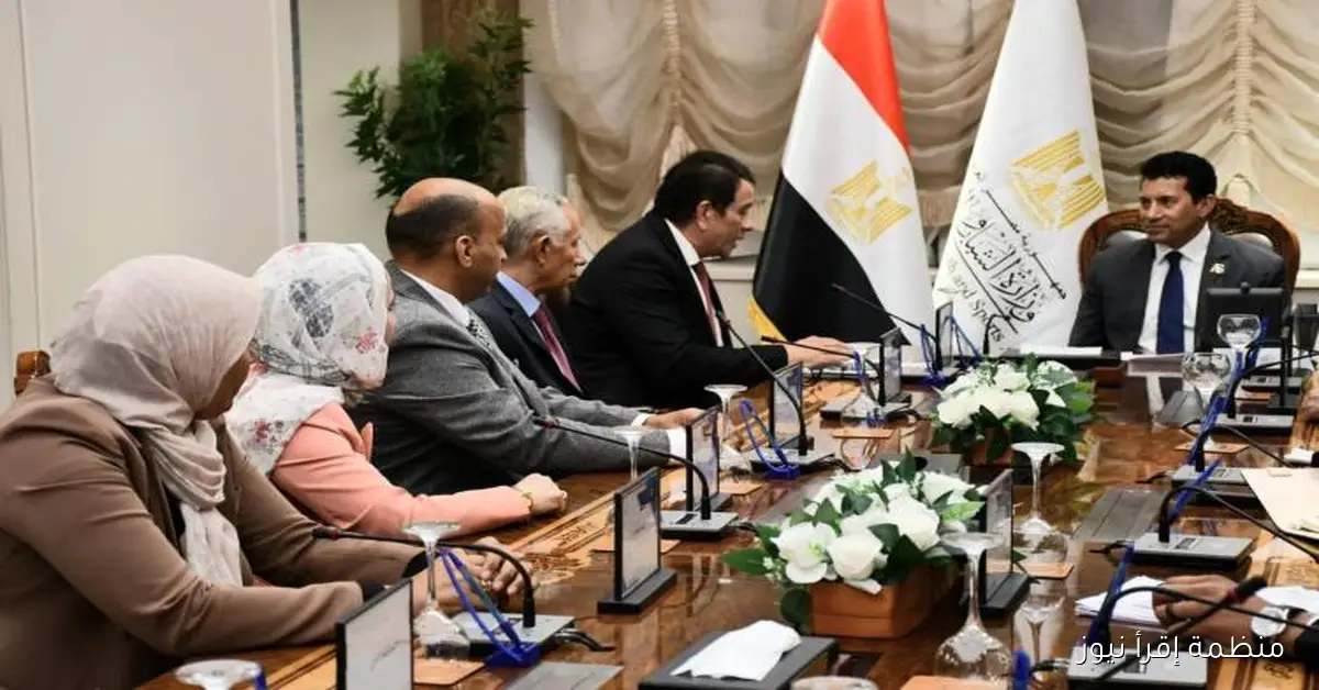 وزير الرياضة يلتقي رئيس اتحاد القوة لبحث إدراج اللعبة في الألعاب الإفريقية